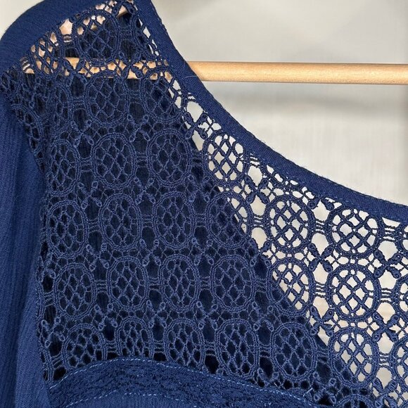 SALE 2/25 Abercrombie & Fitch Boho Style 3/4 Length Sleeve Top, Navy Size Small - Picture 3 of 12